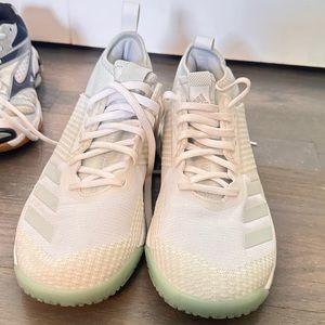 Adidas Crazy Flight X2 Boost Mid Court Sneaker